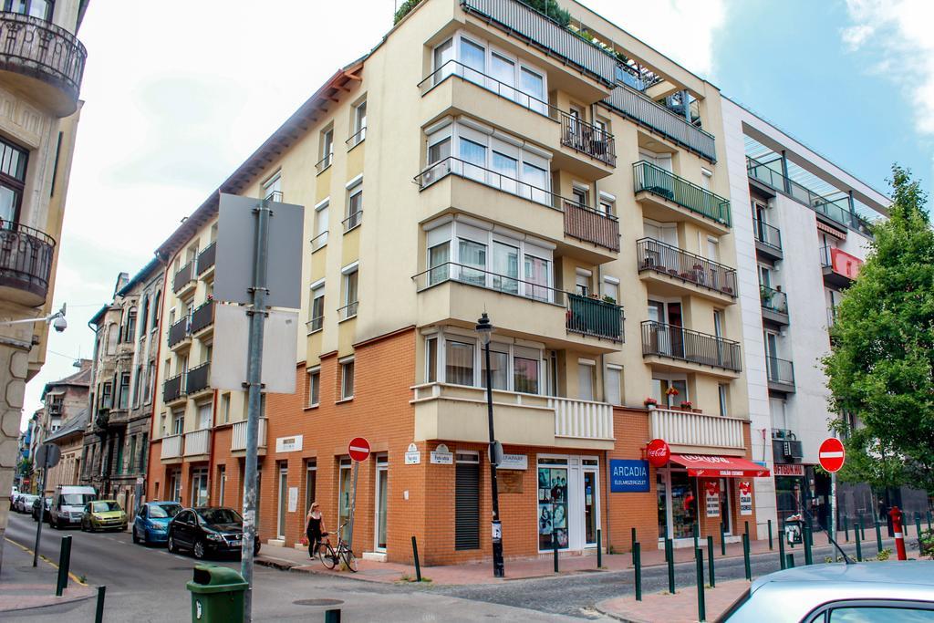 בודפשט Lovely Corvin Apartment מראה חיצוני תמונה