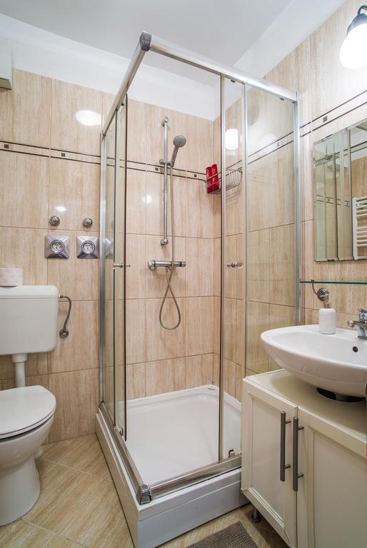 בודפשט Lovely Corvin Apartment מראה חיצוני תמונה